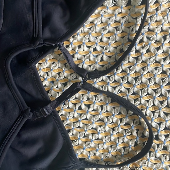 Lululemon bra - Picture 5 of 5